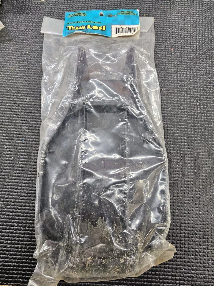 Team Losi 4107 Chassis & Brace XXXT LOSA4107 NOS P1 - Image 3 of 3