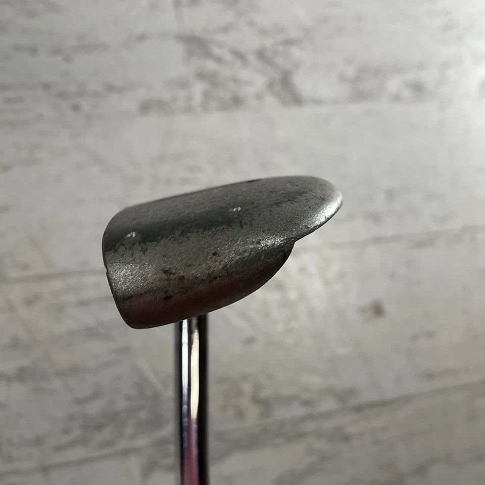 NIKE GOLF 31” ETAPA 3 NIÑOS JÓVENES MAZO ESTILO PUTTER. Borde amarillo. Foto 4 de 4