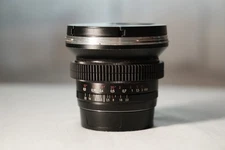 Zeiss Distagon 18mm f3.5 EF Mount - Great Condition!