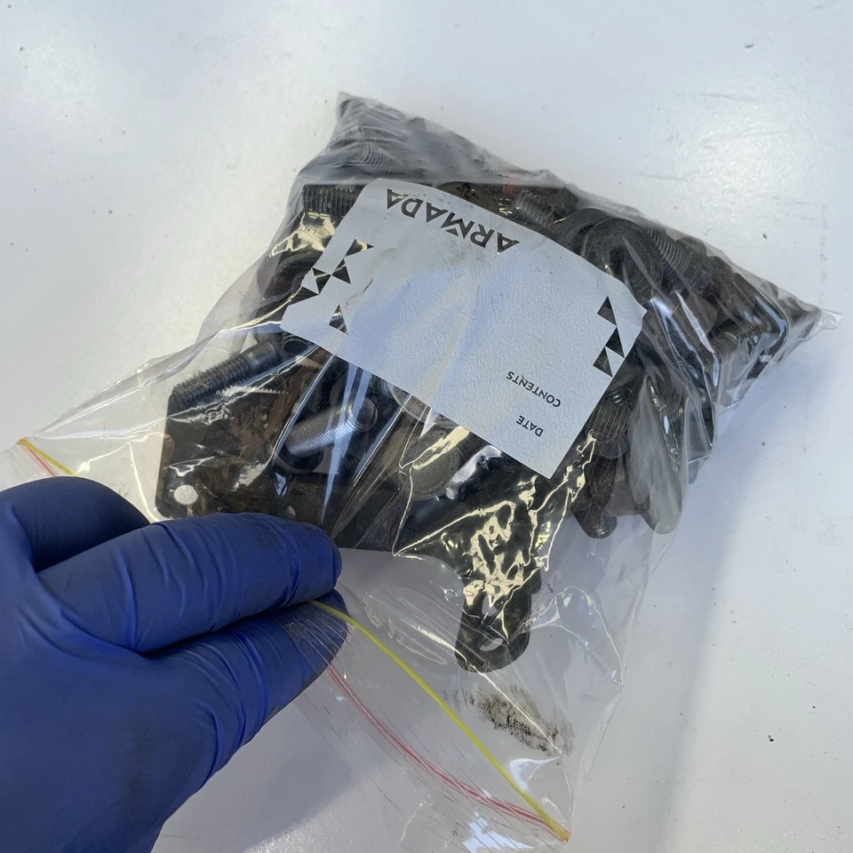 Yamaha FZ6s FZ6 FAZER 2005 Bolsa mixta tuercas aleatorias pernos de desmontaje Foto 3 de 3