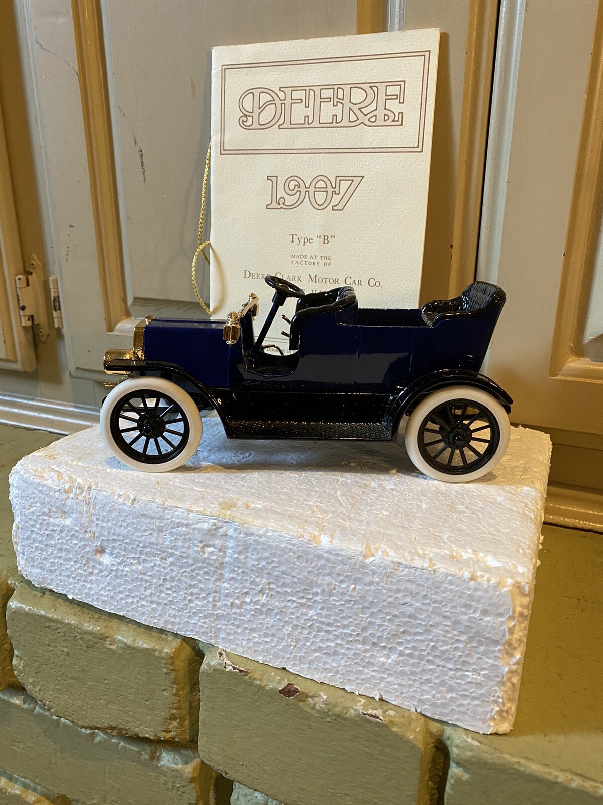 Blue John Deere Diecast Car 1907 Type "B" DeereClark Motor Car Co. DS0459 eBay