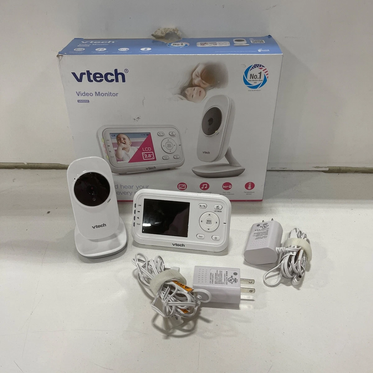 VTech VM3252-2 Digital Video Baby Monitor with 2 Cameras