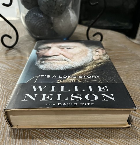 Willie Nelson Its a Long Story My Life 2015 Signed First Edition Autobiography - Picture 9 of 12