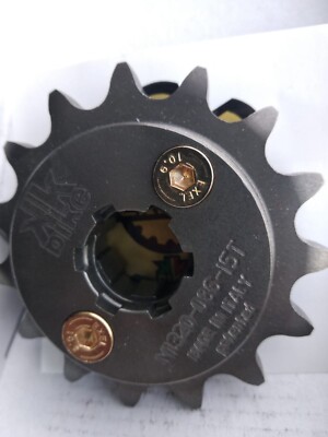SuperPinion 15T Front Sprocket 520 - Yamaha TT600 84-92/XT550/600/XTZ600 - 84-86