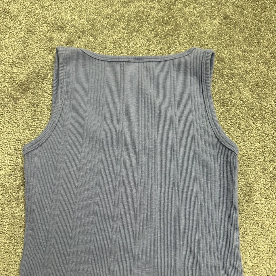 Camiseta sin mangas Jockey de punto acanalado para mujer pequeña púrpura liso cuello redondo informal algodón. Foto 4 de 4