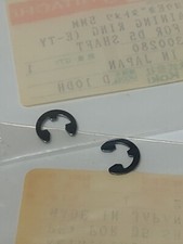 LOT OF 2 HITACHI 673-489 RETAINING RINGS (NEW)