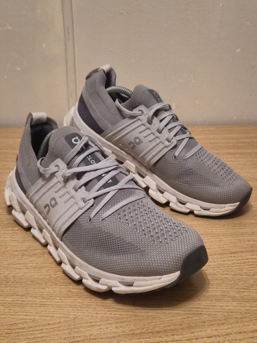 On Cloud Running Cloudswift 3 Herren UK Gr. 9 Grau Weiß Turnschuhe Sneaker