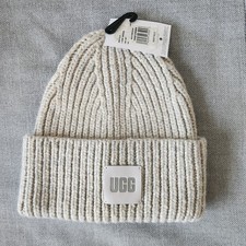 UGG Chunky Rib light Grey Cream Knit Beanie