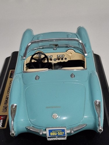 Chevrolet Corvette 1957 Burago 1/24 Diecast Model Car - Imagen 9 de 21