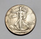 1946 P WALKING LIBERTY HALF DOLLAR 90% SILVER #C10560