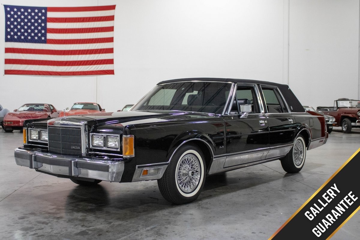 1989 Lincoln Town Car Signature