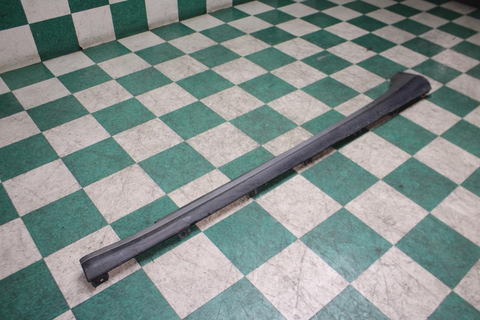 14-16 Quattroporte Grigio Metallo Gray LH Driver Side Skirt Rocker Moulding OEM