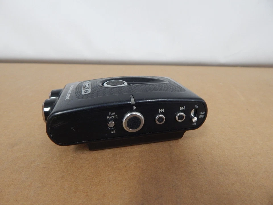 Line 6 Back Track Guitar Bass Mic Microphone Audio Recorder BackTrack - Image 2 of 3