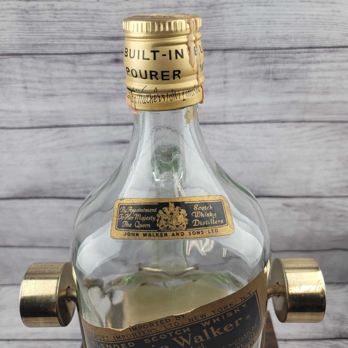 Johnnie Walker 12 Black Label Bottle & Tilt Pour Stand