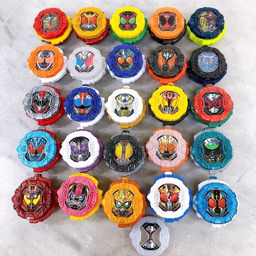 Kamen Rider Zi-O Ridewatch Japanese toys lot of 25