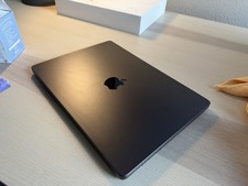 M4 MacBook Pro 14-inch Laptop 16GB RAM, 512GB SSD