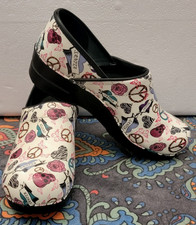 EUC Sanita Danish Clogs 9 Leather Peace Sign Skull Heart Rose Tattoo Nurse