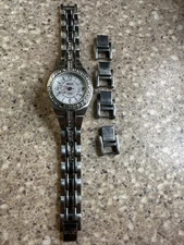 Women's Relic Wet Wrist Watch ZR11788 Extra Links Missing 3 Stones New Battery