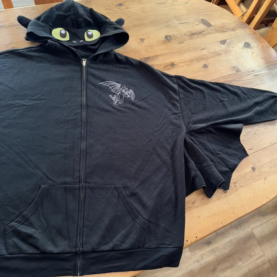 How to train your Dragon toothless winged hoodie her universe Hot Topic Plus Sz - Image 3 of 4