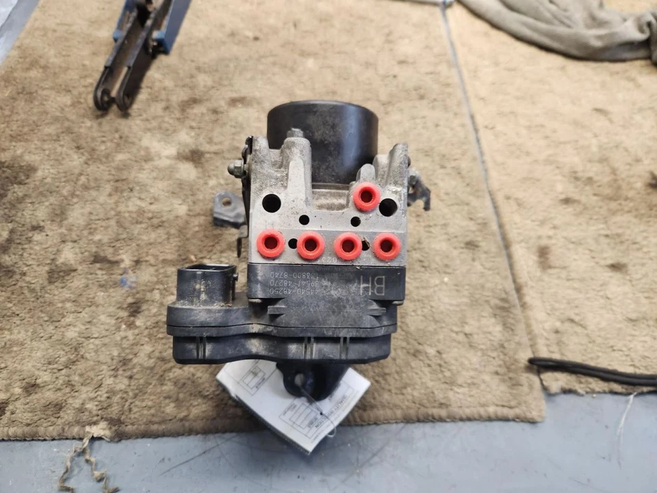 Conjunto de actuador y bomba de pieza de freno antibloqueo bomba ABS para 07-09 LEXUS RX350  Foto 2 de 4