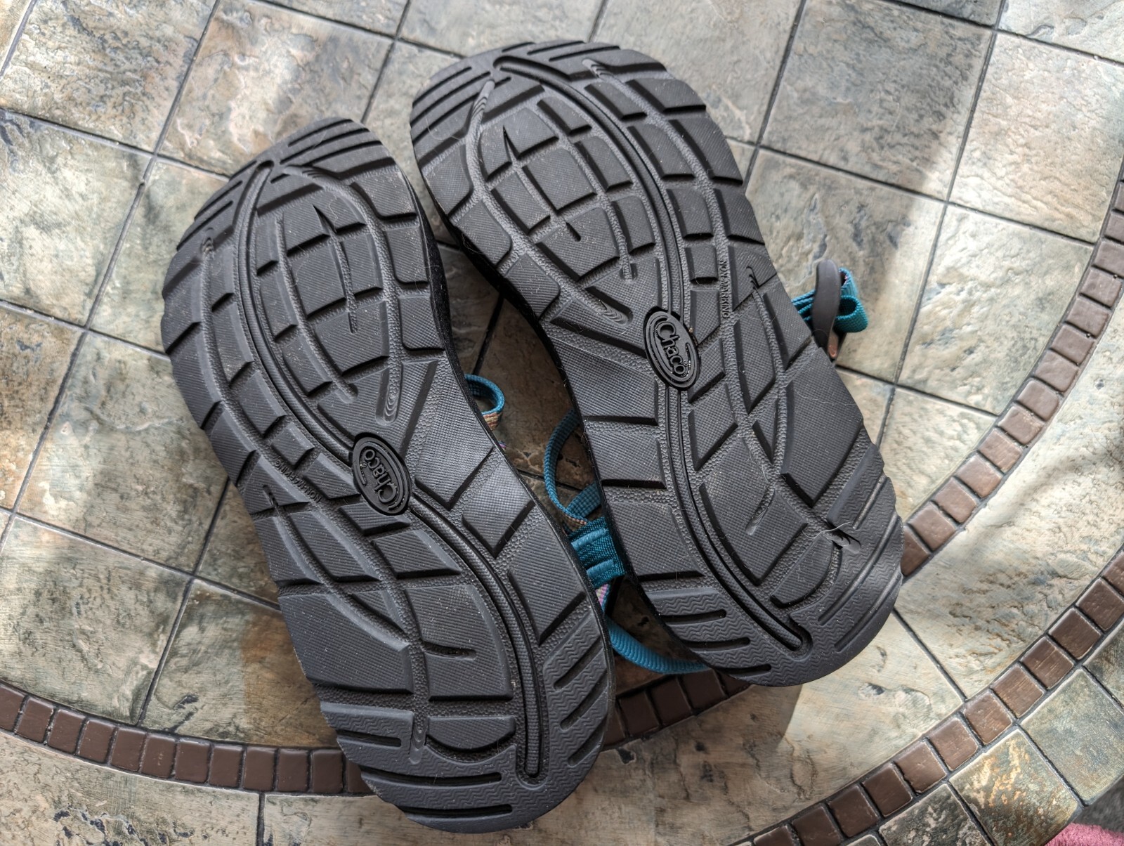 Lotto 2 paia sandali chaco donna 10 usati in ottime condizioni