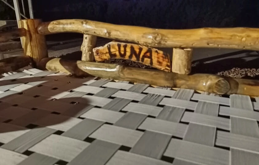 RUSTIC HAND MADE THERAPUTIC LOG, DOG BED FRAMES! **READ DESCRIPTION** - Image 3 of 4