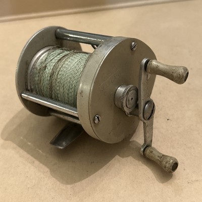 Vintage Langley Reelcast Model 500 Baitcasting Fishing Reel - Made in U.S.A Vintage Langley Reelcast Model 500 Baitcasting Fishing Reel - Made in U.S.A