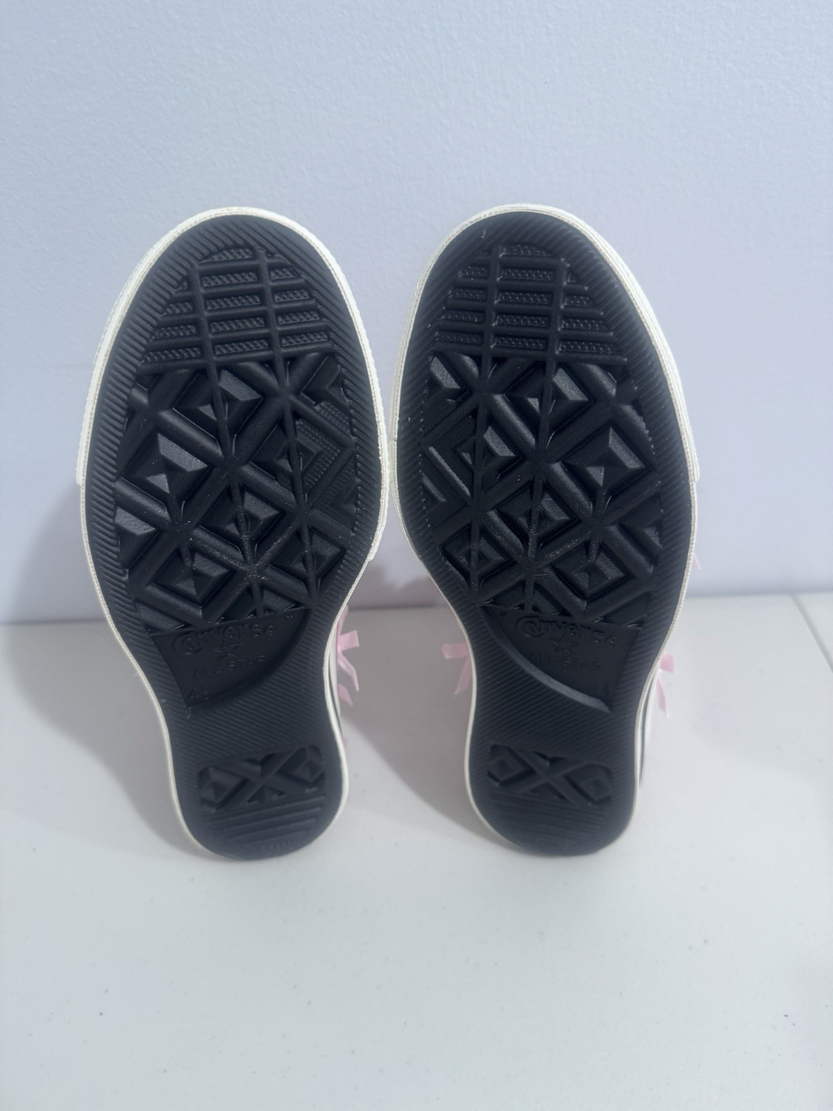 Women's SZ 6.5 CONVERSE Chuck 70 HI Bow Studded PINK FROSTING (A14444C) thumbnail 10