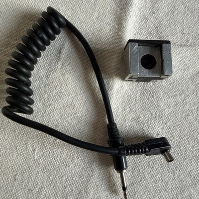 Hama Camera Flash Shoe Adapter 1 Germany