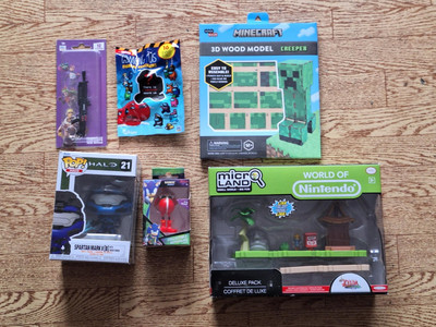 Gaming Merchandise Set Minecraft, Zelda, Fortnite, Halo Sonic