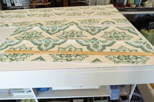 Lot of five green and white designer fabric remnants Medallion Casa PC - 第 6/7 張圖片