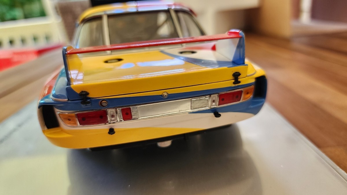 1/18 Minichamps BMW 3.0 CSL Art Car Edition Alexander Calder