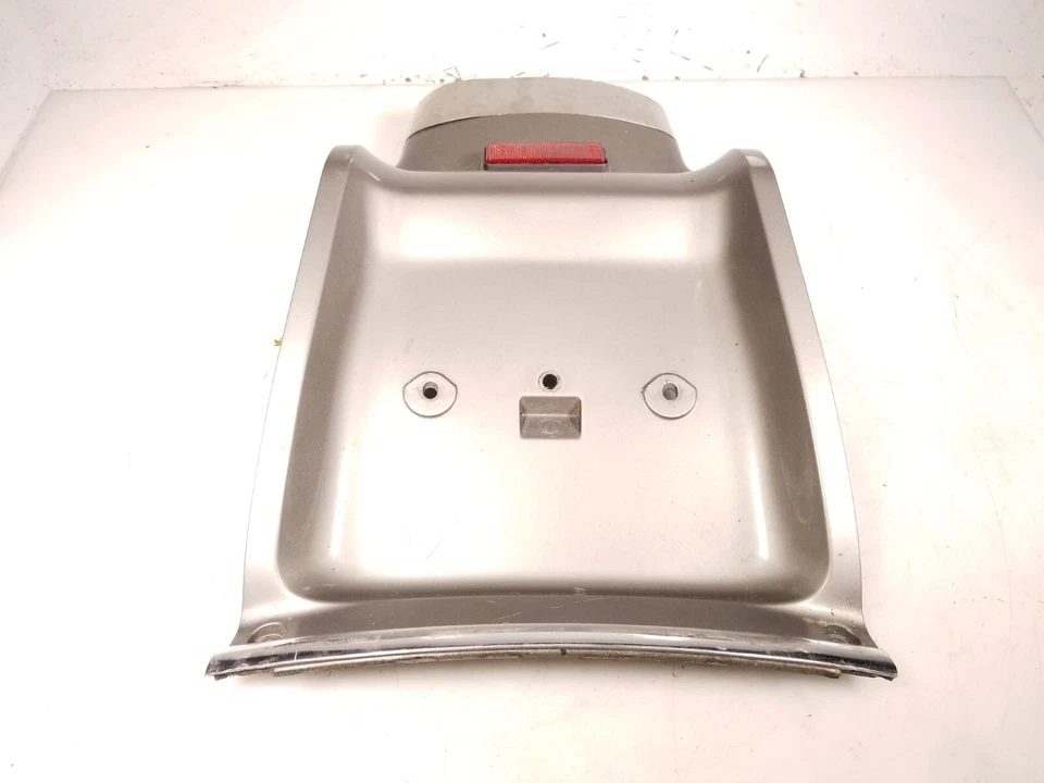 02 Honda Goldwing GL1800 Rear Tail Fender Fairing Cover Silver 80100-MCA-0000 - Imagem 3 de 4