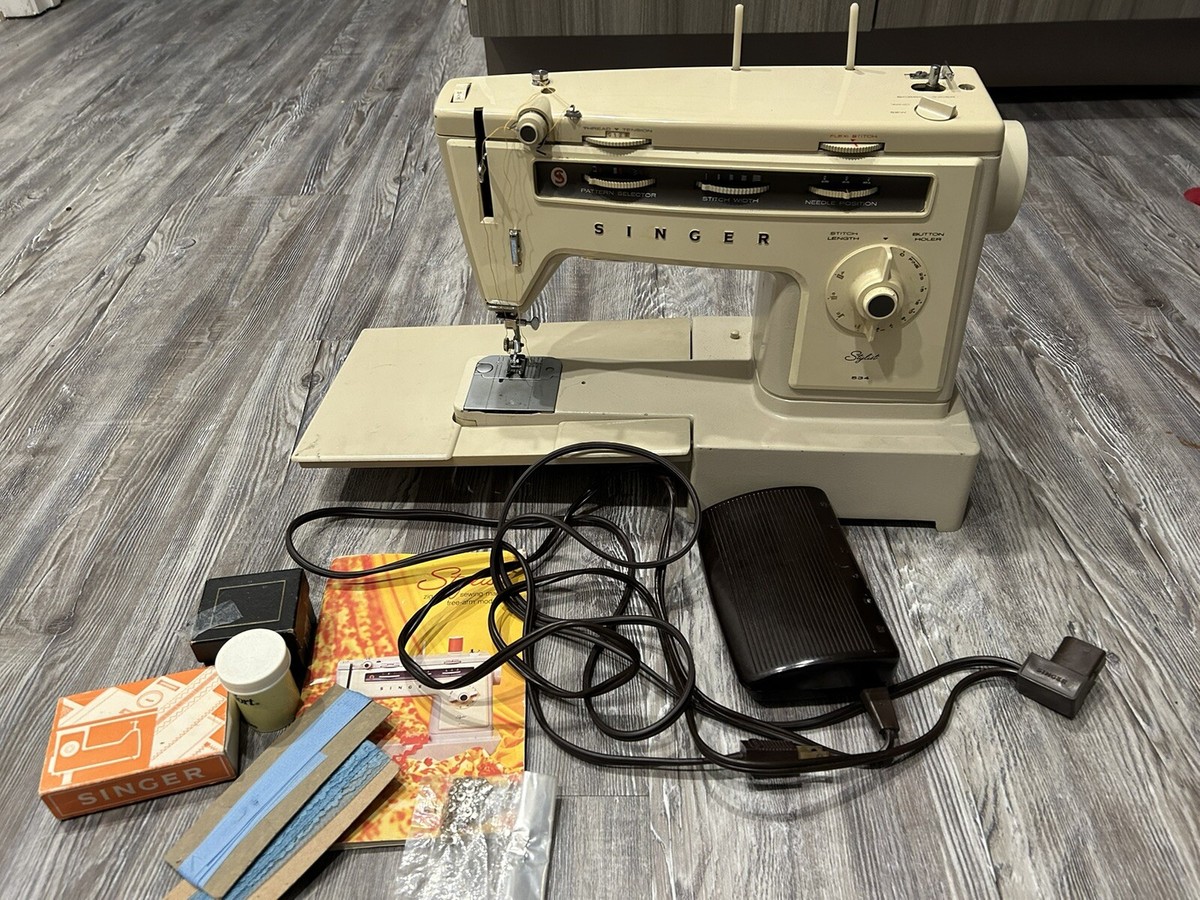 Singer Stylist 534 Vintage Sewing Machine with Pedal Manual