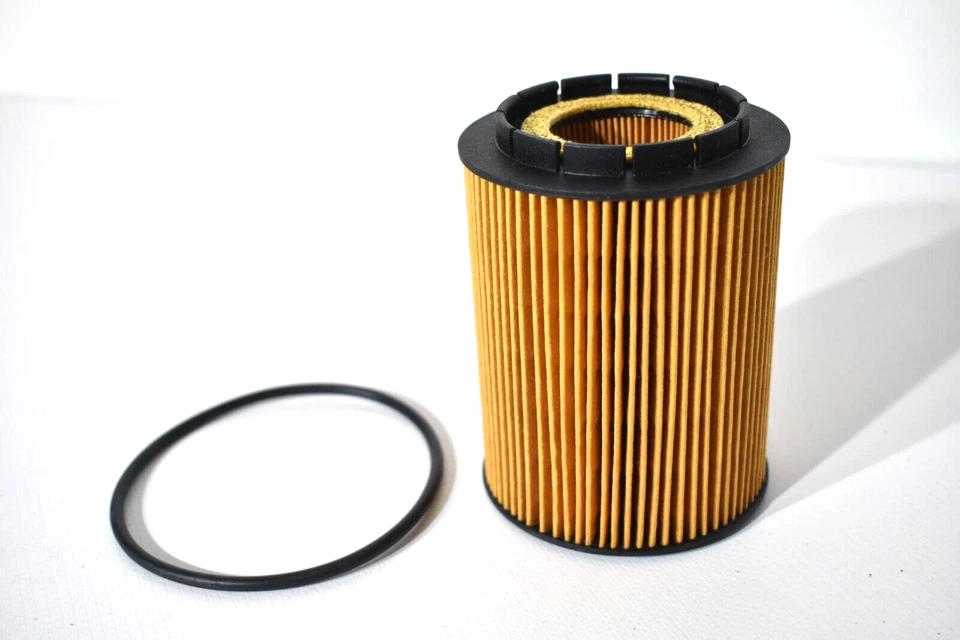 GENUINE NOS VOLKSWAGEN OILFLTER KIT 021 115 562 A - Image 3 of 4