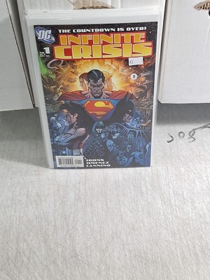 Infinite Crisis #1 (DC Comics December 2005)