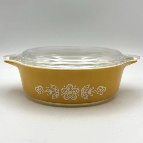 Vintage PYREX Butterfly Gold 471 with clear lid 470 One Pint- Ovenproof EUC