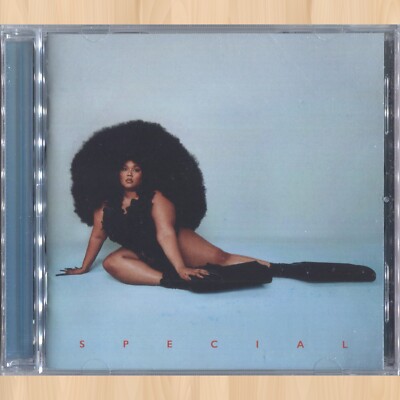 ALTERNATE COVER---- LIZZO Special EXCLUSIVE CD About Damn