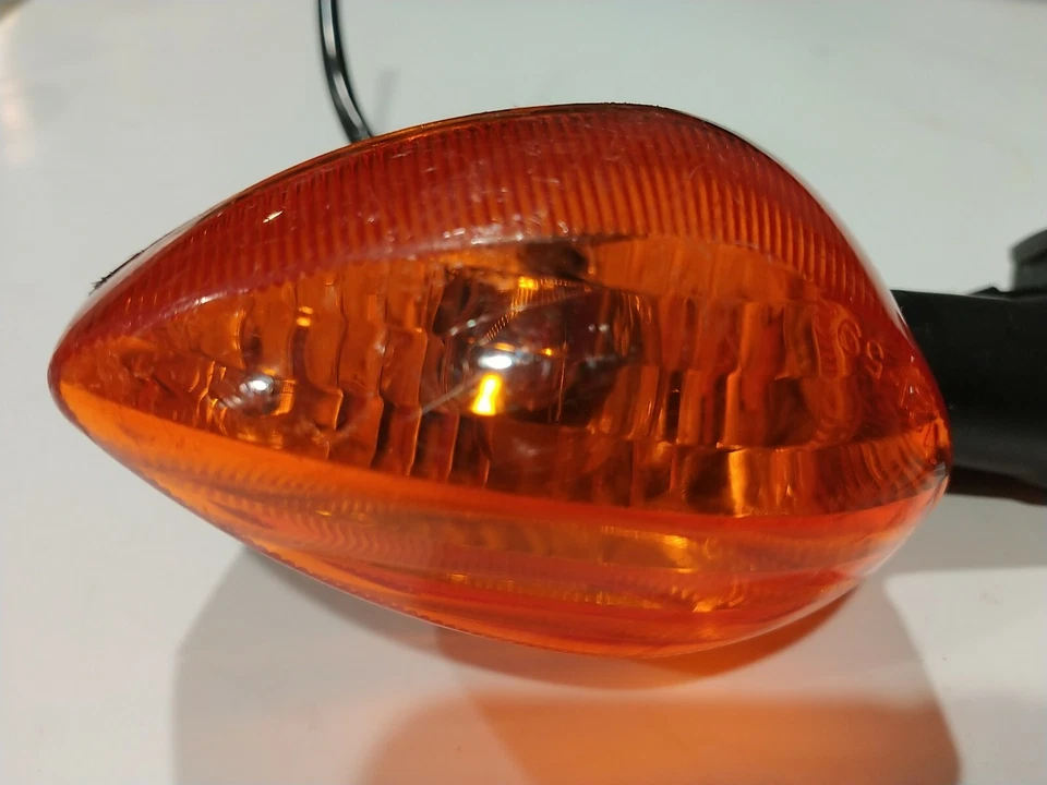 Yamaha YZF R6 2009 señales de giro usadas luces OEM Foto 3 de 4