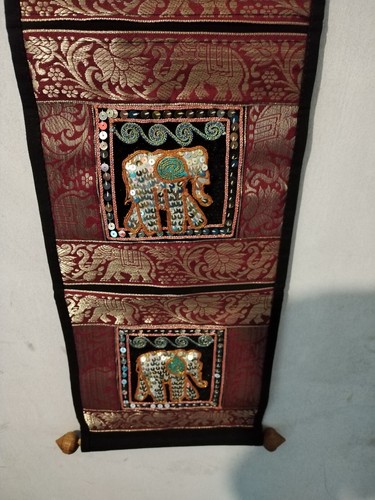 Thai PURPLE Woven Silk 3D Elephants Wall Hanging 3 Storage Pockets Tapestry - Picture 3 of 5