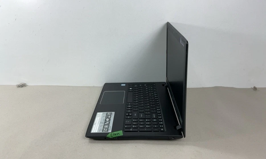 ACER ASPIRE E5-576-392H | I3-8130U 2.20GHZ | 256GB | 6GB | SIN SISTEMA OPERATIVO/ADAPTADOR DE CORRIENTE Foto 3 de 4