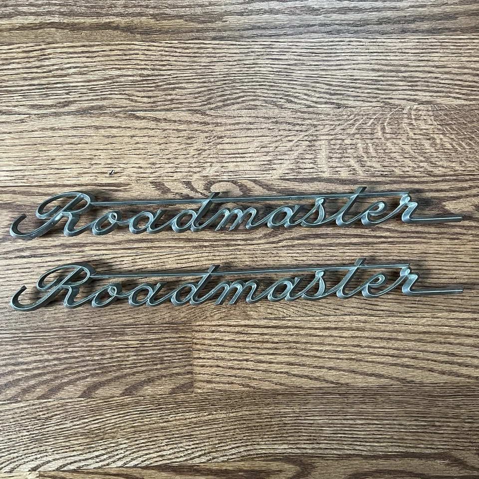 Conjunto de 2 - 1957 Buick Roadmaster emblema quarto painel script - Imagem 2 de 4