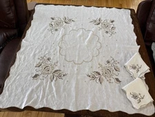 VTG Ivory Linen Tablecloth 40”SQ Hand Embroidered Brown Floral & 2 Napkins Set