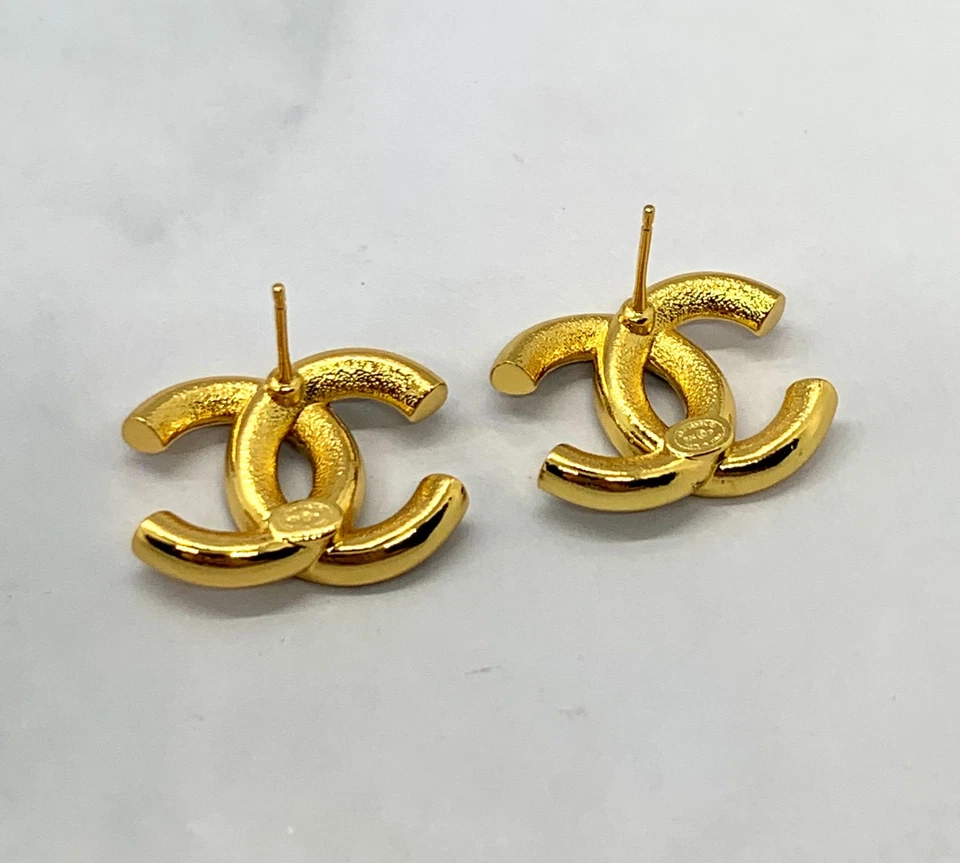 Auth CHANEL CC Black & White Earrings - Pre owned / LW5755 - Image 3 of 4