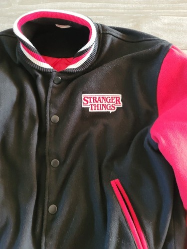 Pacsun Stranger Things Hawkins Varsity Letterman Jacket Size Medium Red Black - Picture 6 of 14
