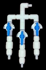 Colector de 3/4", púas de manguera de 3/4", barra de jabón de 1/4", dosificador de lavado suave
