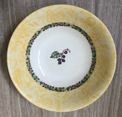 JOHNSON BROTHERS ARCADIA 6-3/4'' CEREAL BOWL FRUIT THEME MADE IN ENGLAND