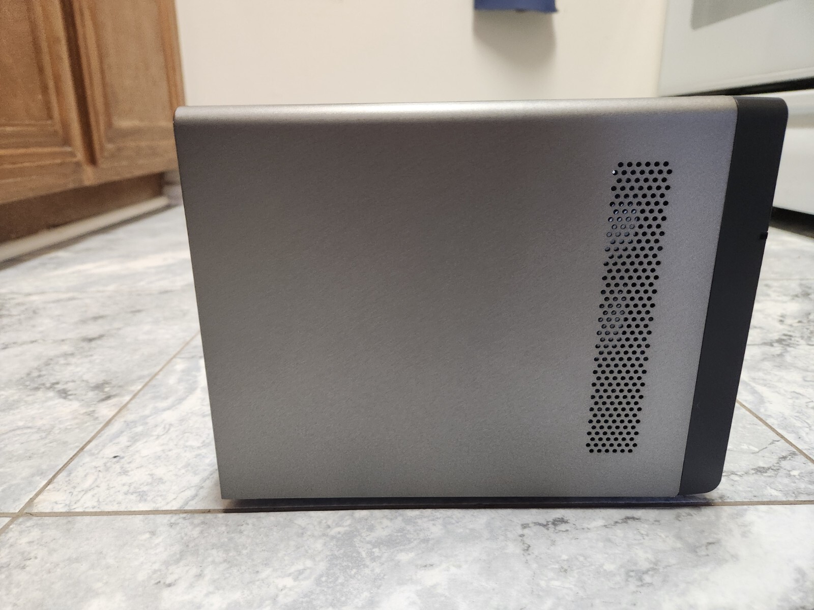 QNAP TS-869 Pro 8-Bay NAS Storage Array w/ 24TB Capacity