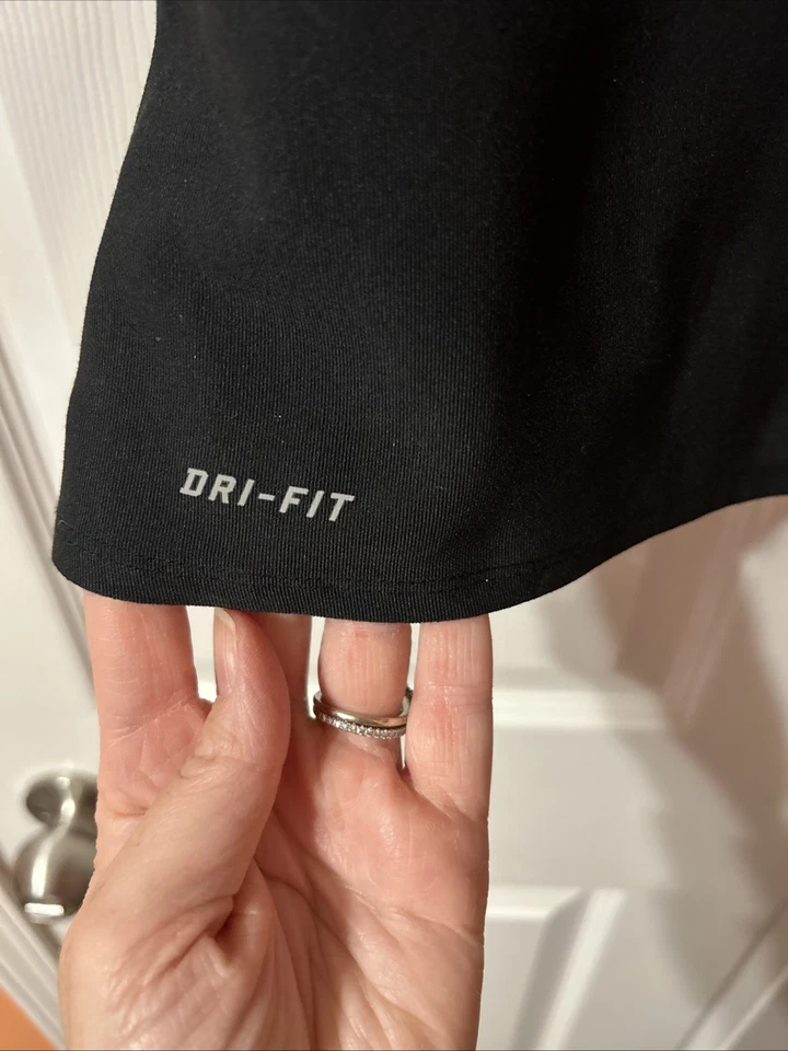 Camiseta sin mangas Nike Dri-fit para mujer con sujetador incorporado negra talla M Foto 2 de 4