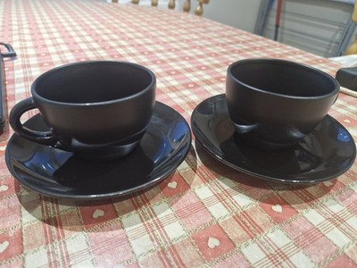 2 flache Teetassen & 2 Untertassen wie Wedgwood England mattschwarz Basalt Jasperware